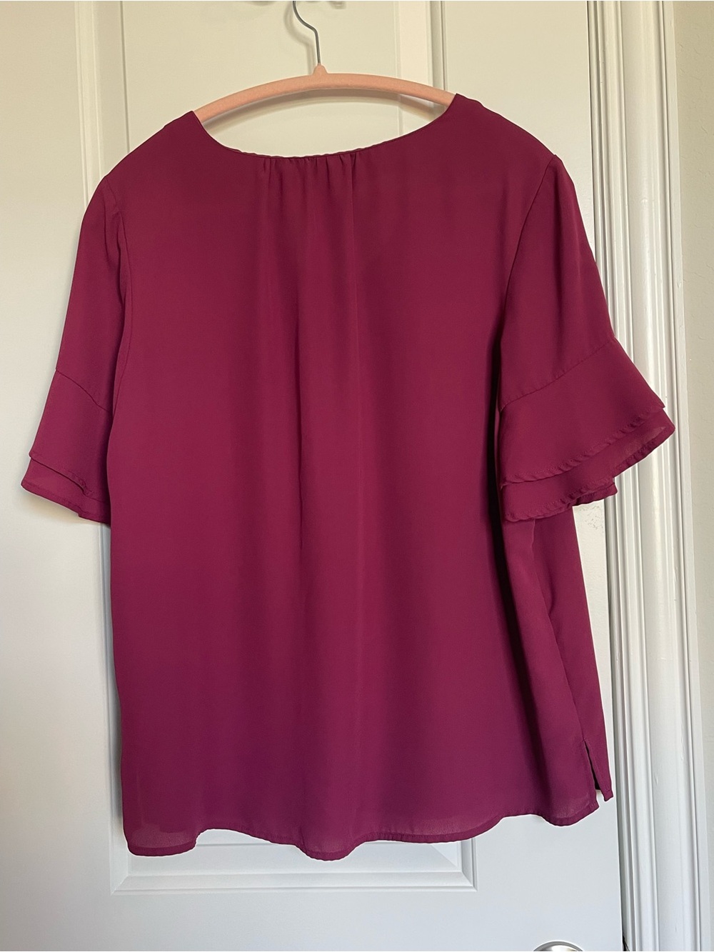 Roz & Ali Berry V-Neck Ruffle Sleeve Blouse - Picture 2 of 3